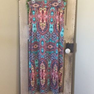 Colorful patterned women's maxi skirt